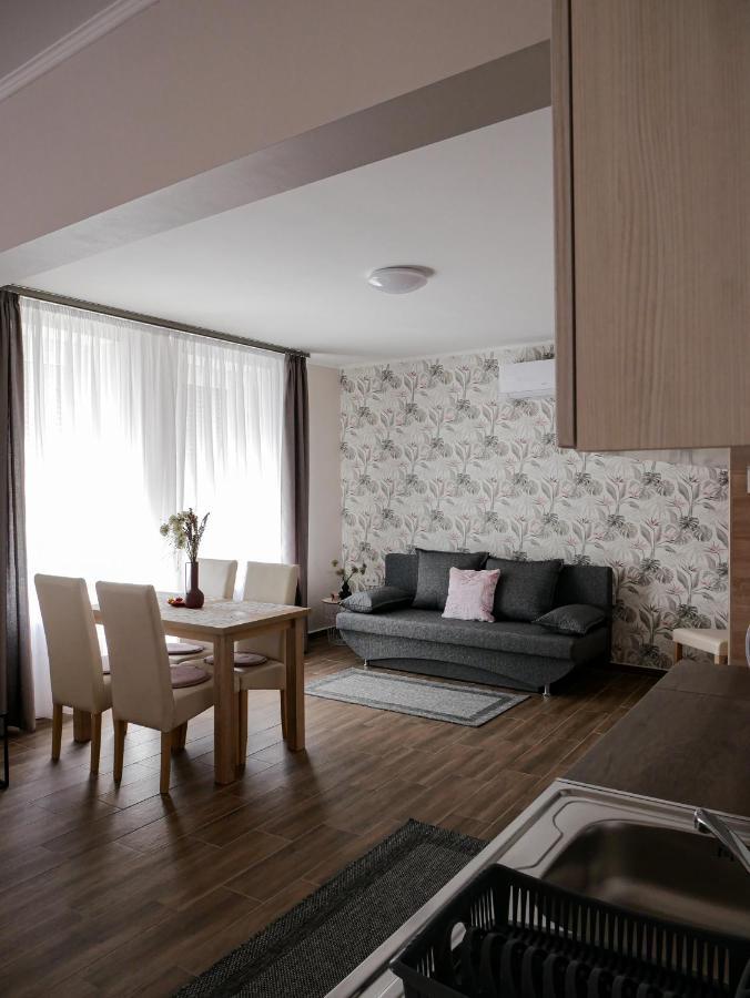 Varfal Apartman Eger Exteriör bild