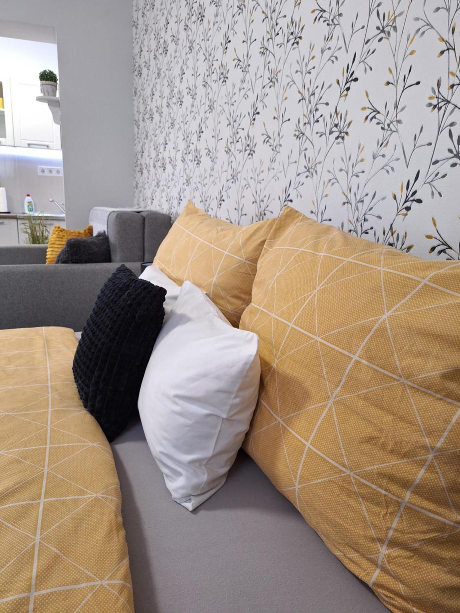 Varfal Apartman Eger Exteriör bild