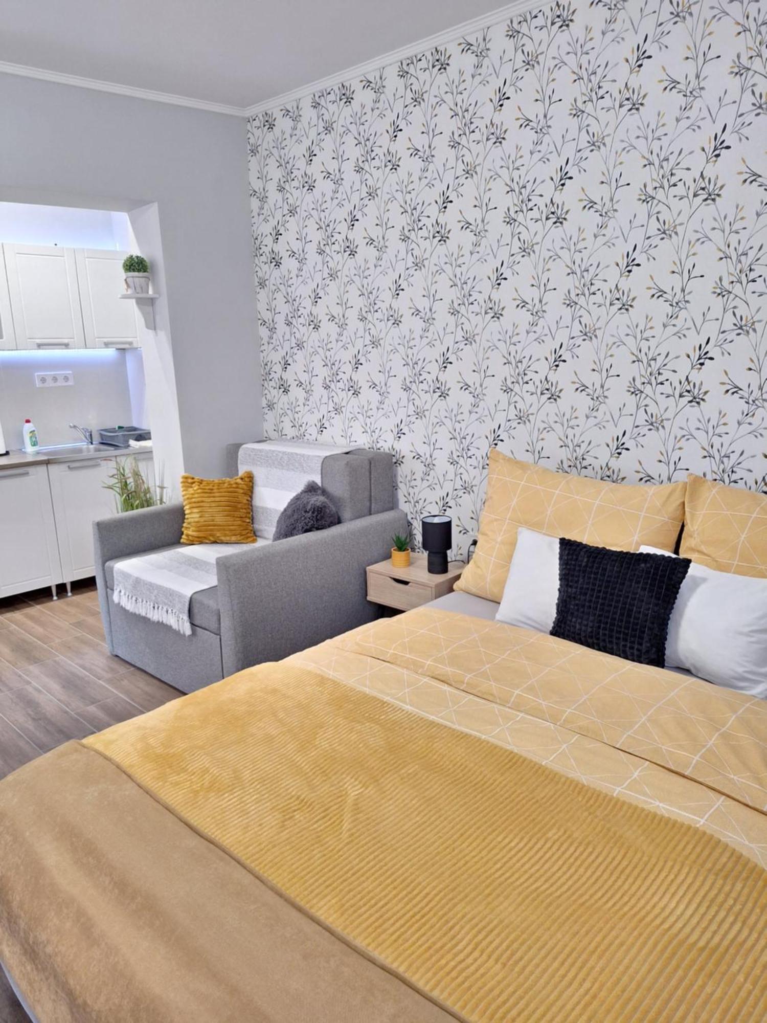 Varfal Apartman Eger Exteriör bild
