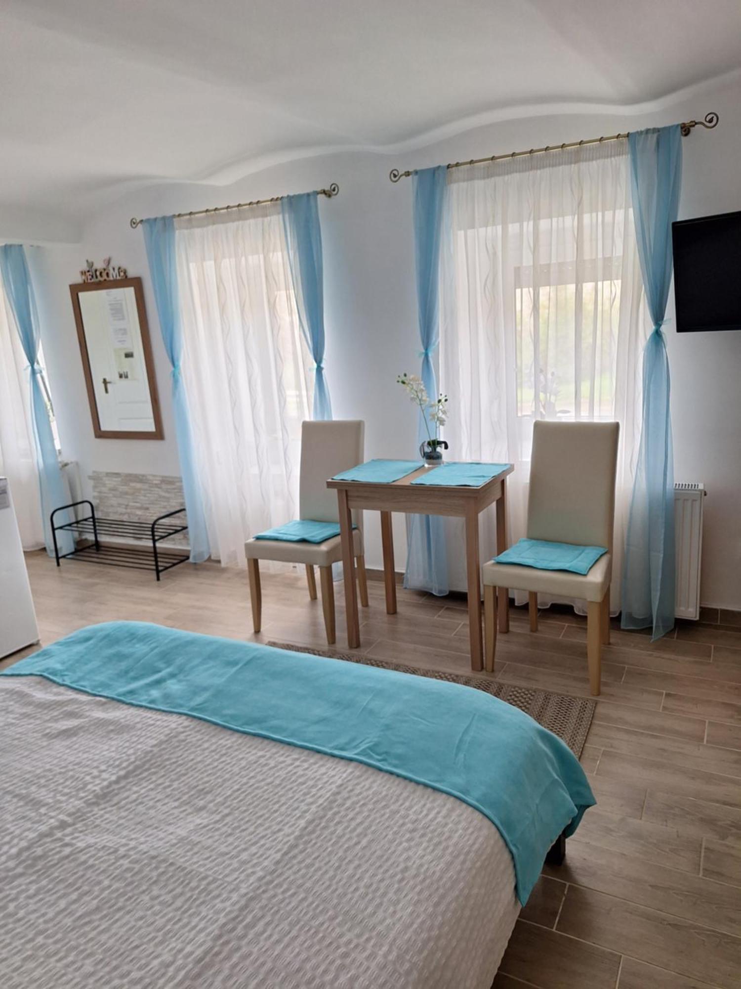 Varfal Apartman Eger Exteriör bild